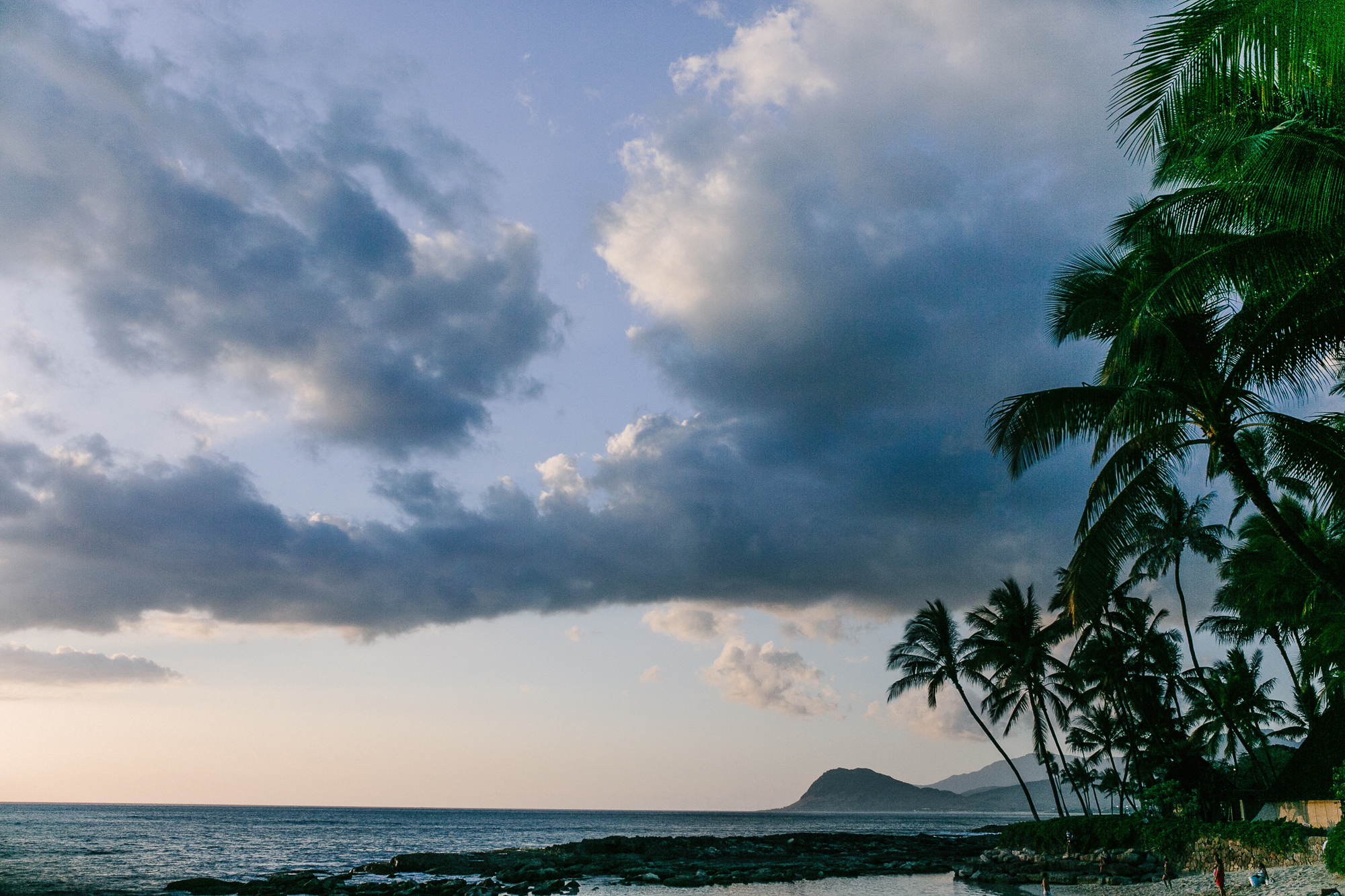 Lanikuhonua Phase 2 - Oahu, Hawaii | Modern Tropical Wedding ...